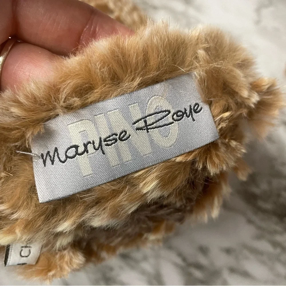 VINTAGE Maryse Roye Matching Knitted Fur Gloves and Hat Set